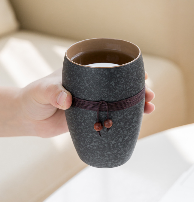 Tasse à thé en céramique pour l'infusion et la dégustation