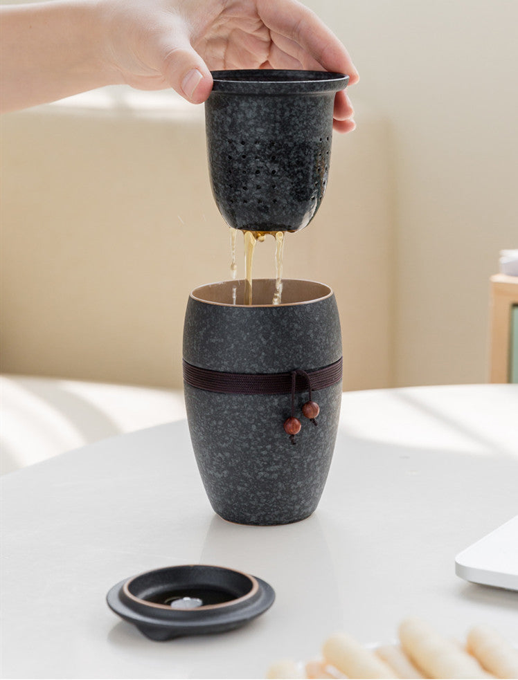 Tasse à thé en céramique pour l'infusion et la dégustation
